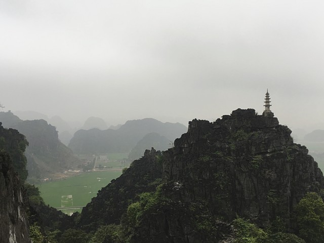 Lazy Dragon Mountain, Vietnam