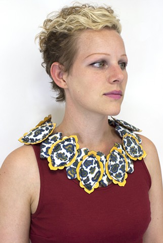 Flannel Paisley Collar