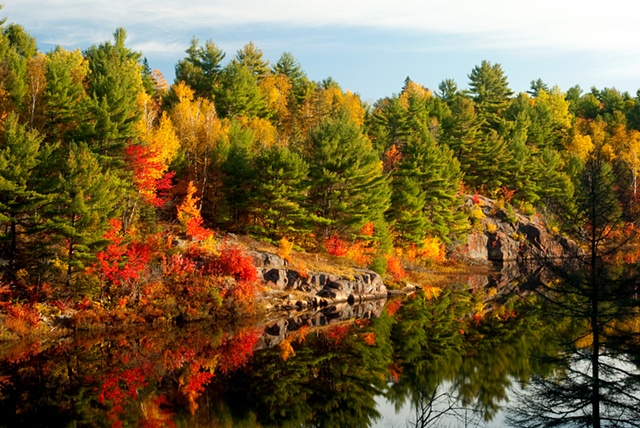 colours fall French river