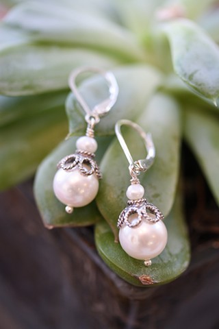 fresh water pearl and silver earrings