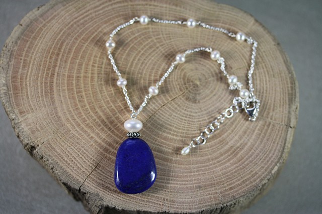 Lapis and pearl chain necklace