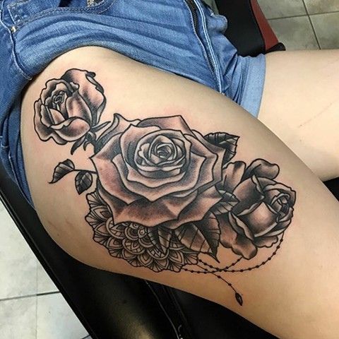 Rose, roses, rose tattoo, roses tattoo, mandala, mandala tattoo, rose with mandala, black and grey tattoo, tattoo shop, tattooing, thigh tattoos, Kissimmee tattoo