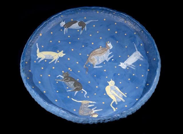Blue bowl with cats