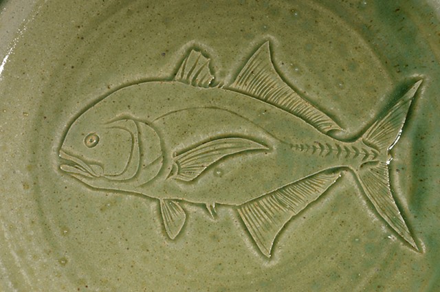 Hand Carved Jack Crevalle Fish Plate (b)