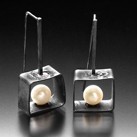 One box one pearl earring