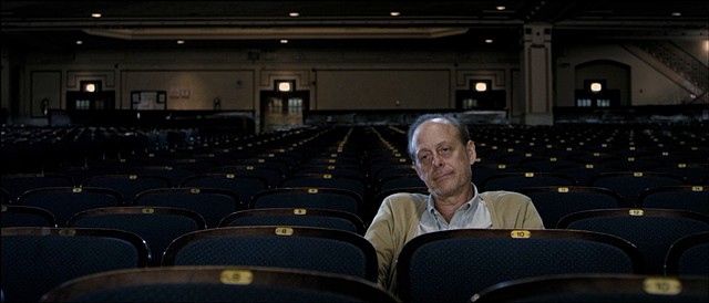 Saul at the theater