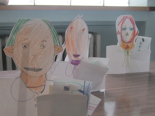 Chicago Kindergarteners paper self-portrait sculpture. Kindergarteners in their community art project. 