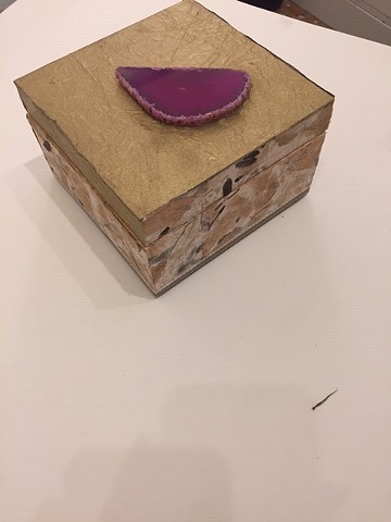 Gold with Magenta Agate5"x5"x3 1/4"