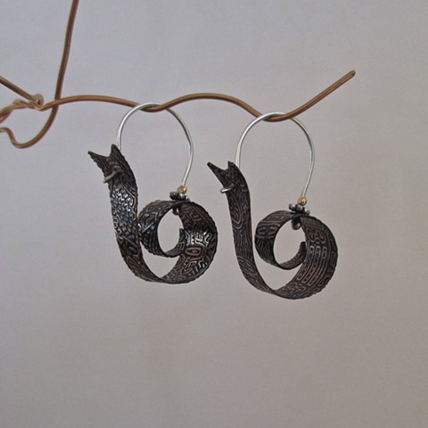 Double-Etched Snail earrings