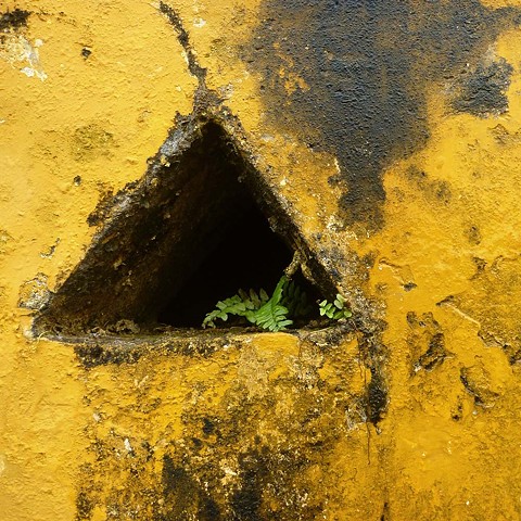Wall with Hole - Cuba