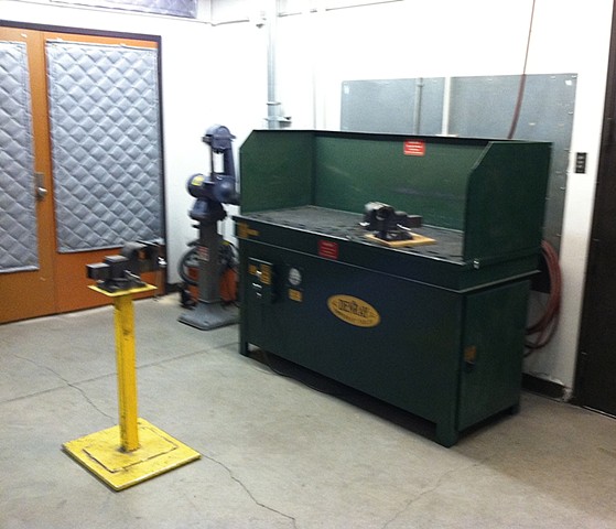 metal grinding room