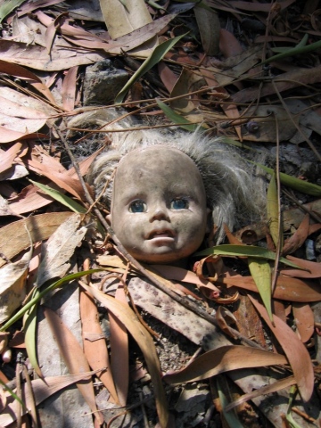 Doll In The Woods 1, Portugal