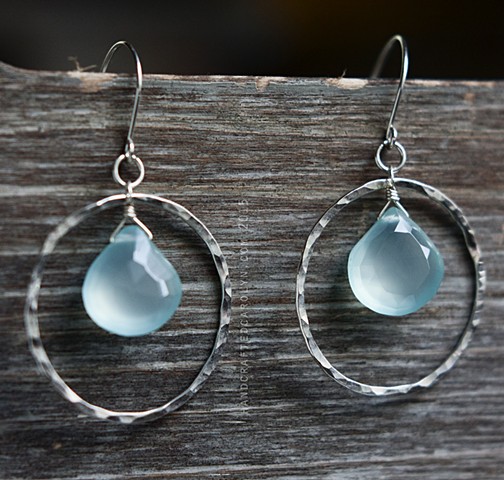 HAMMERED - Aqua Chalcedony with Hammered Hoop - Sterling Silver
