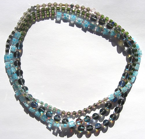 Color block blue/green wrap necklace