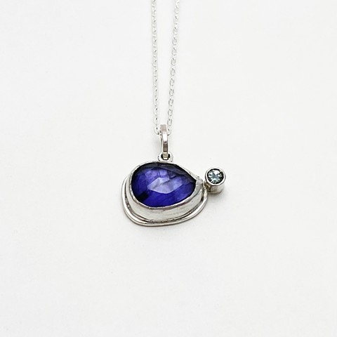 Rose Cut Iolite and Sapphire Necklace