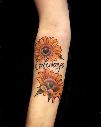 Mackenzie Meyers - Sunflower Tattoo