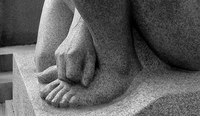 B&W, photo, Stone Sculpture, Hand and foot