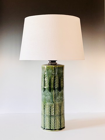 This is a tall and proud lamp that is sure to please