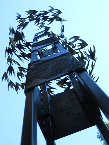 Public art, City of Issaquah sculpture, contemporary totem steel sculpture, abstract