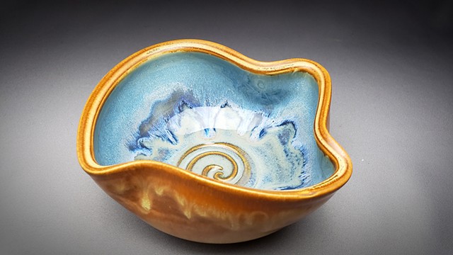 Item SD110 Single Serve Hurrican Bowl in Rutile & Red Gold