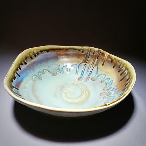 Item SD108 Wavy Serving Dish in Turquoise & Buff