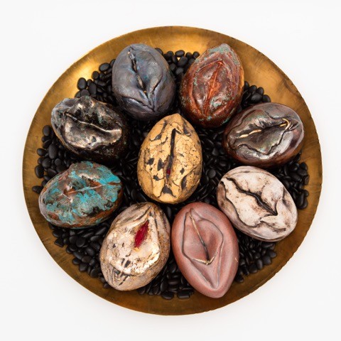 Dorothy Black - "Vulva Pods"
www.dorothyblack.com