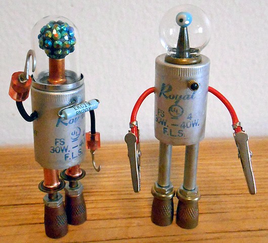 Small bot pair