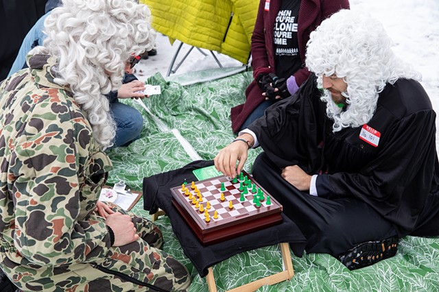 Judges play Clone Chess | Photo by Walter Wlodarczyk