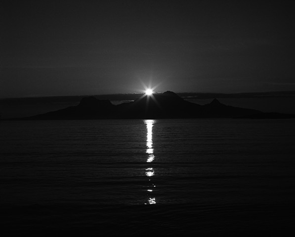 When the World Shimmers at Oslo Negativ Photo Festival