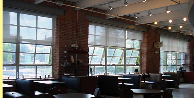 Cafe Doris: bottles and cups