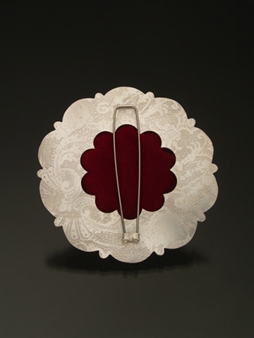 Patterned Rosette Brooch (2nd view)