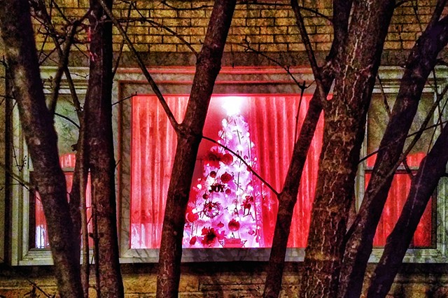 Red Christmas tree on Fairfield Avenue