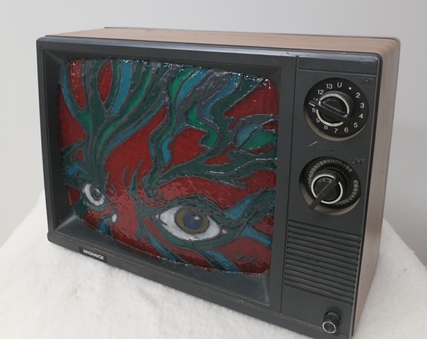 Altered Object: Found Art
Broken TV and Paint