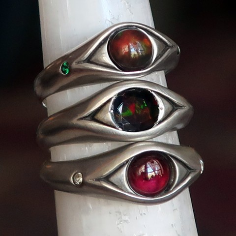 Red Eyes Jeweled Rings