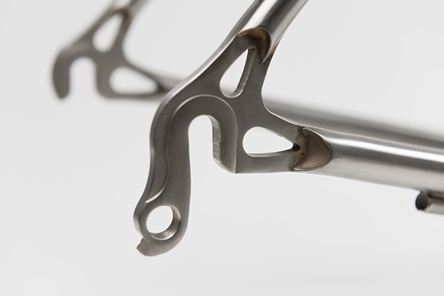 Artisan stainless drop outs on Reynolds oval chain stays