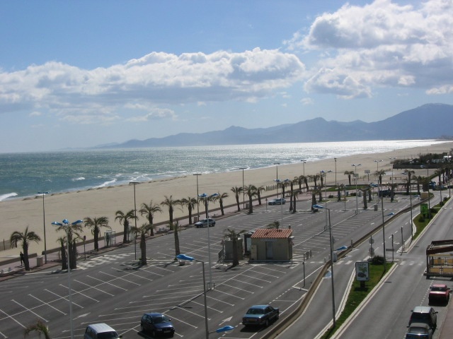 Mountains in Canet Plage