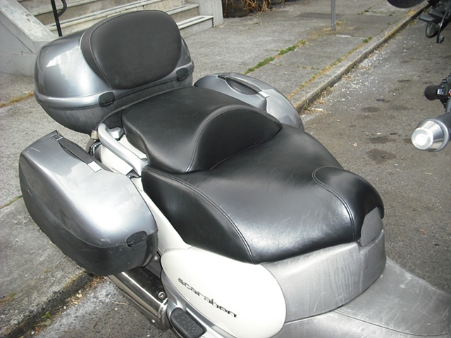 Recovered Seat for
Aprilia Scarabeo 500cc
