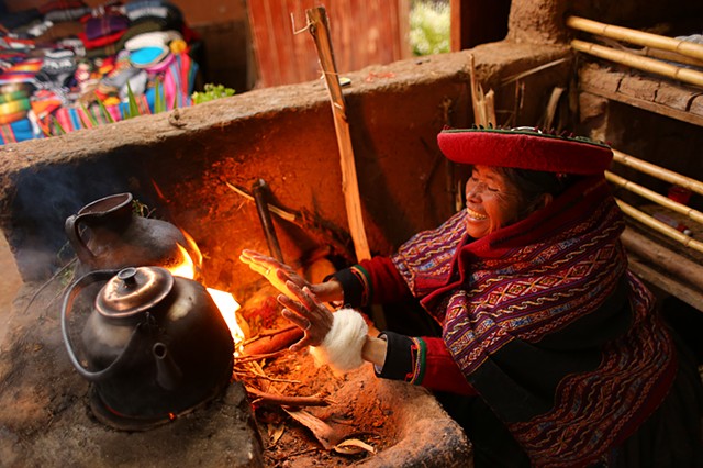 Peruvian weaver