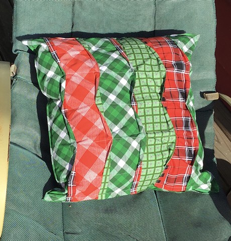 RED/GREEN PLAID #107