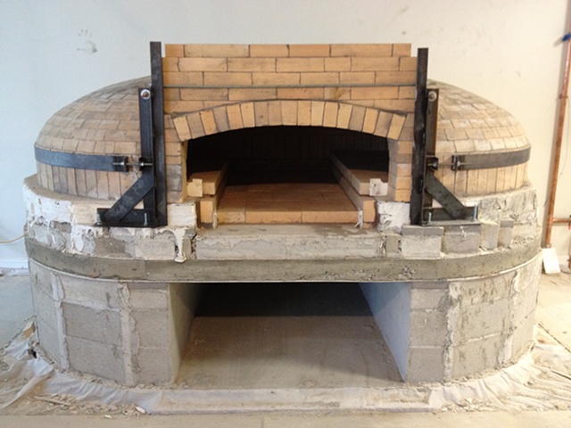 Wood fired pizza oven 