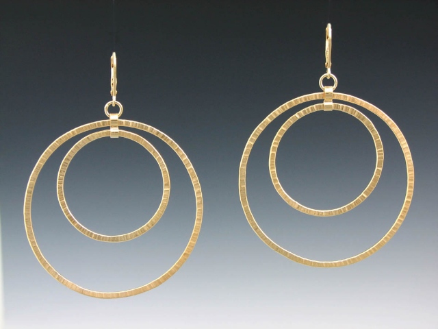 Eclipse Earring with leverback