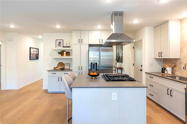 Kitchen island