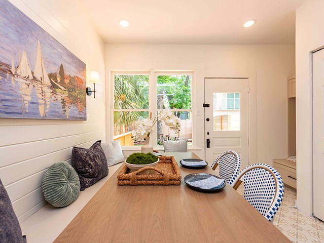 Breakfast nook