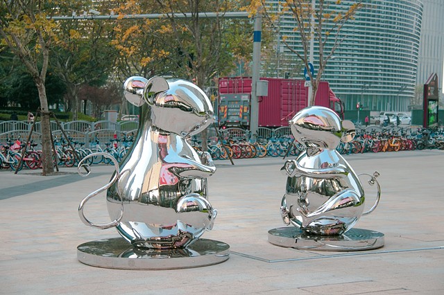  “My Heart is with You – Rat” Zodiac Sculpture in Shanghai for the Year of Rat
