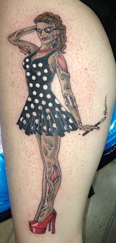 Zombie Pinup chick
