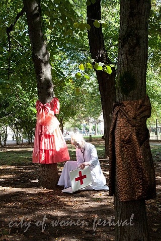 Illusion Dress 3
"Healing"

4 hour Durational performance in Park Tabor 9th October 2011

photo by Nada Zgank