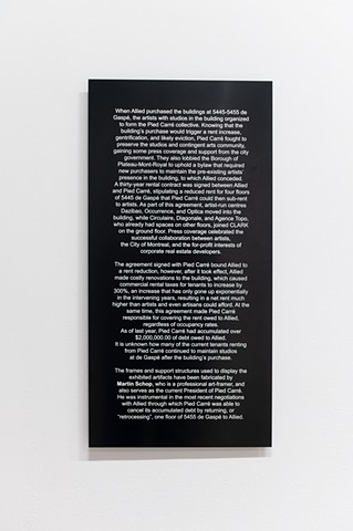engraved panel: Pied Carré