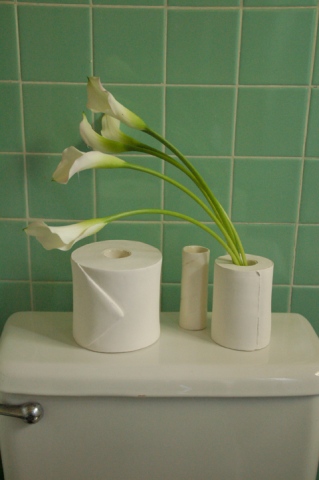 toilet paper flower vases