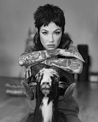 Tara, Tattoo Artist