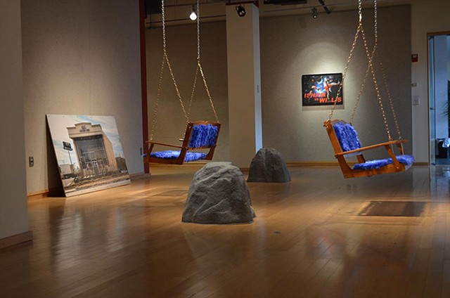 Gawker Exhibit, Bench Whispers